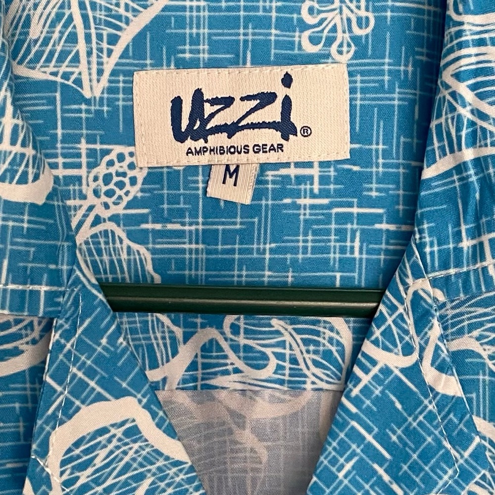 Hawaiian Shirt - Picture 4 of 7